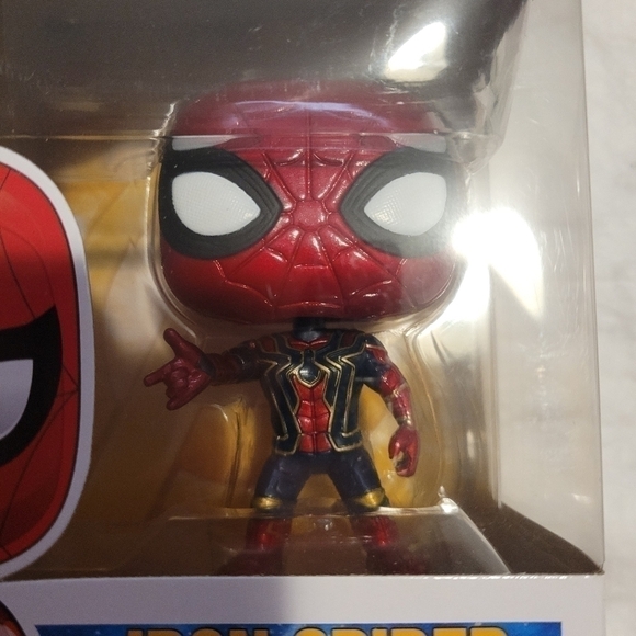 Marvel: Avengers Infinity War - Iron Spider #287 (Funko Pop) - Picture 3 of 9